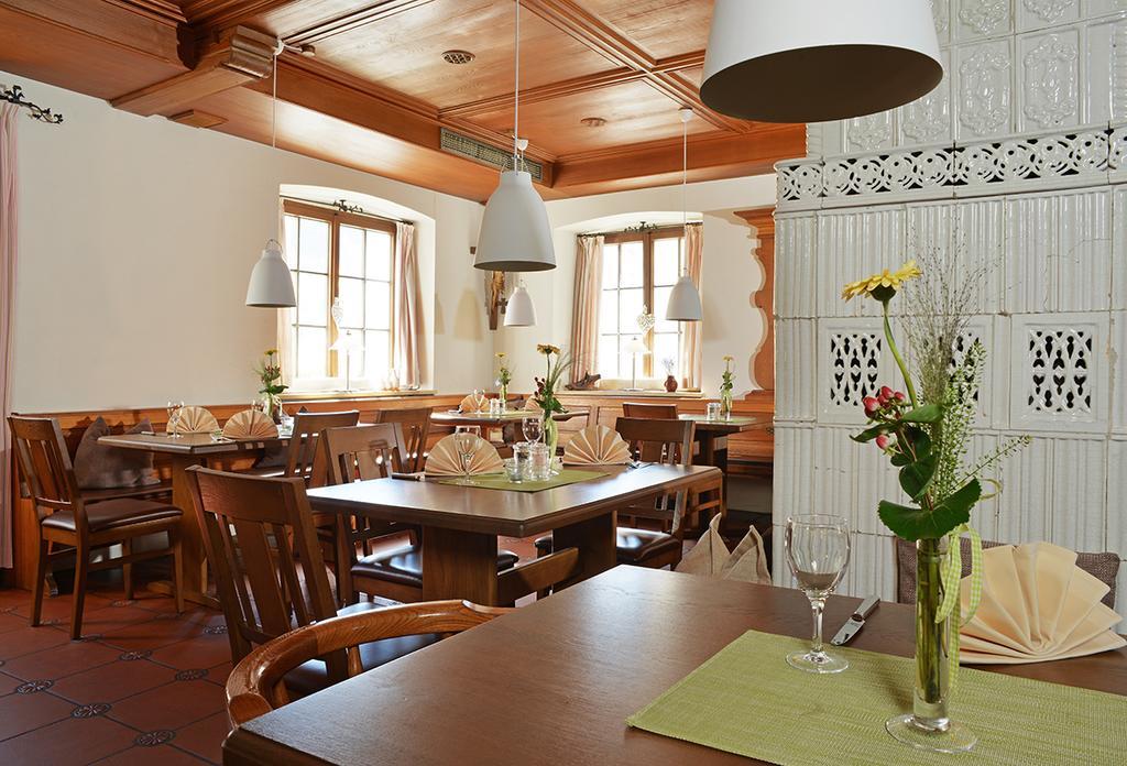 Hotel Restaurant Klosterhof Gutenzell-Hurbel ภายนอก รูปภาพ